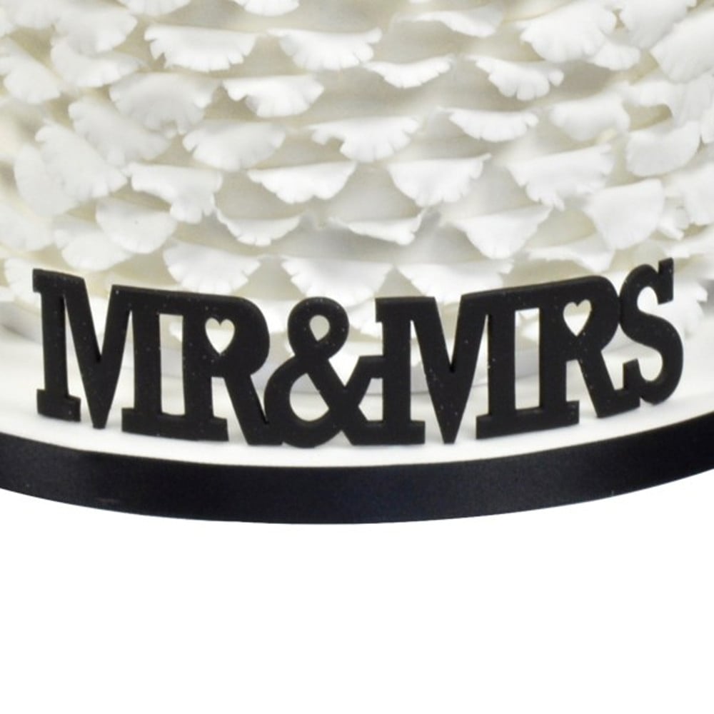 Mr And Mrs Curved Words Cutter
