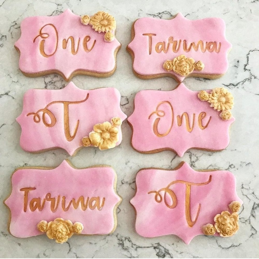 Curly Letters Embossing Set