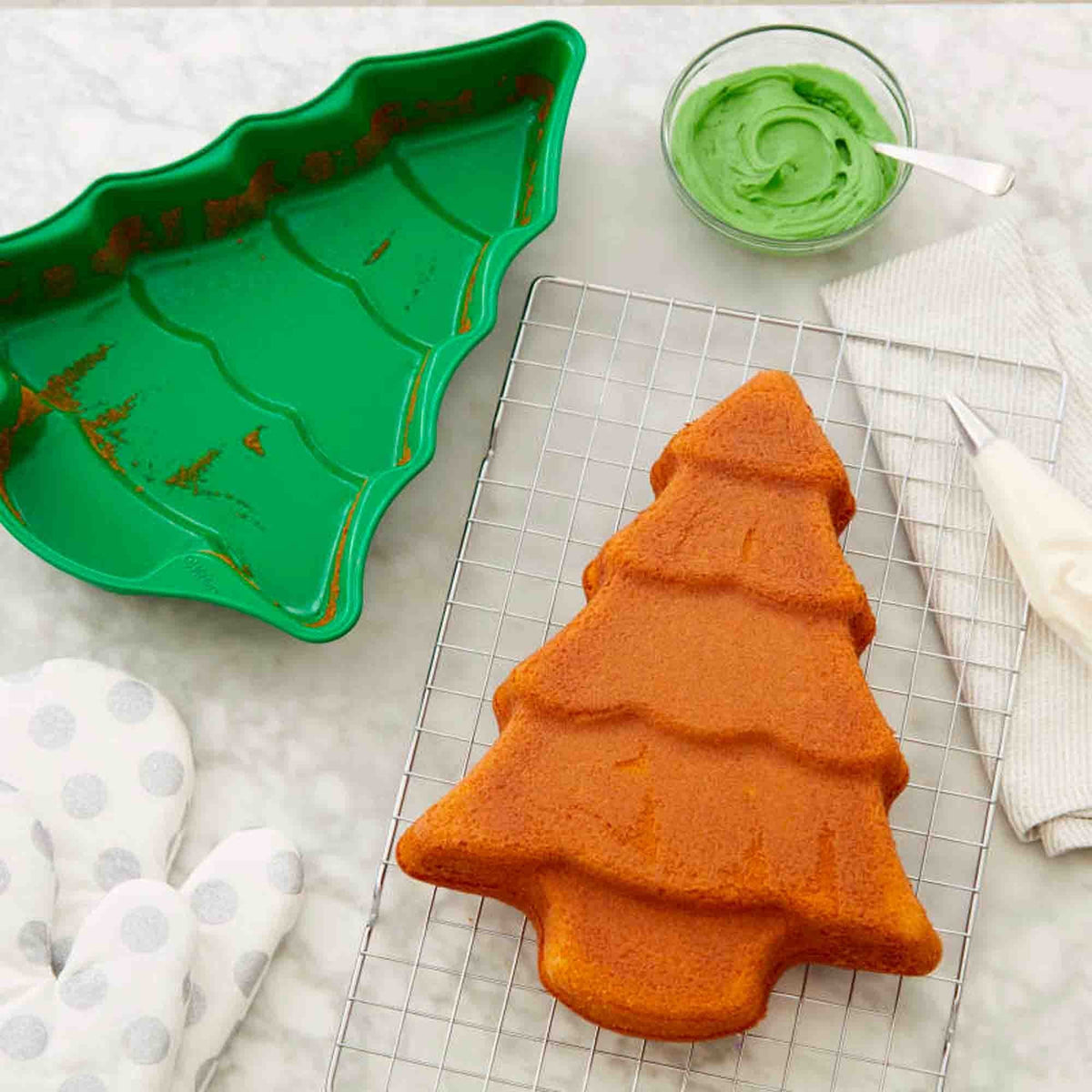 Non-Stick Christmas Tree Cake Tin