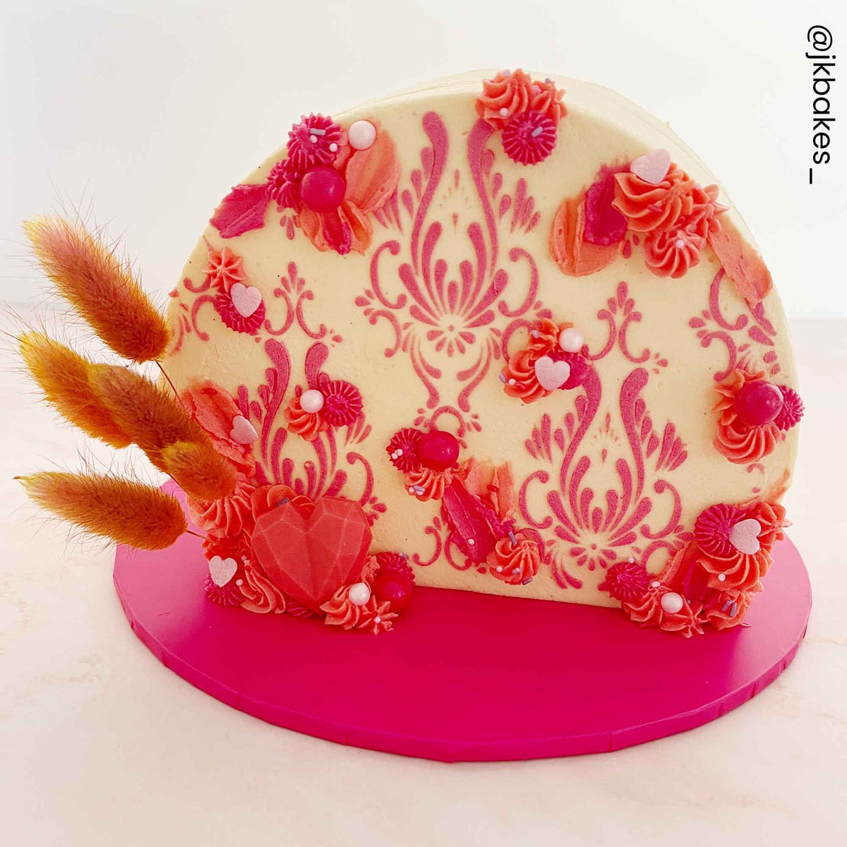 5mm Hot Pink Round Matt Masonite Board