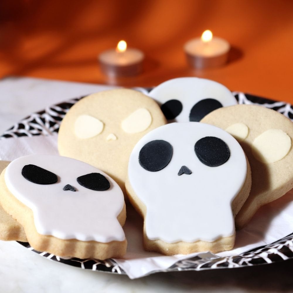 Skull Halloween Cookie Cutter & Stencils