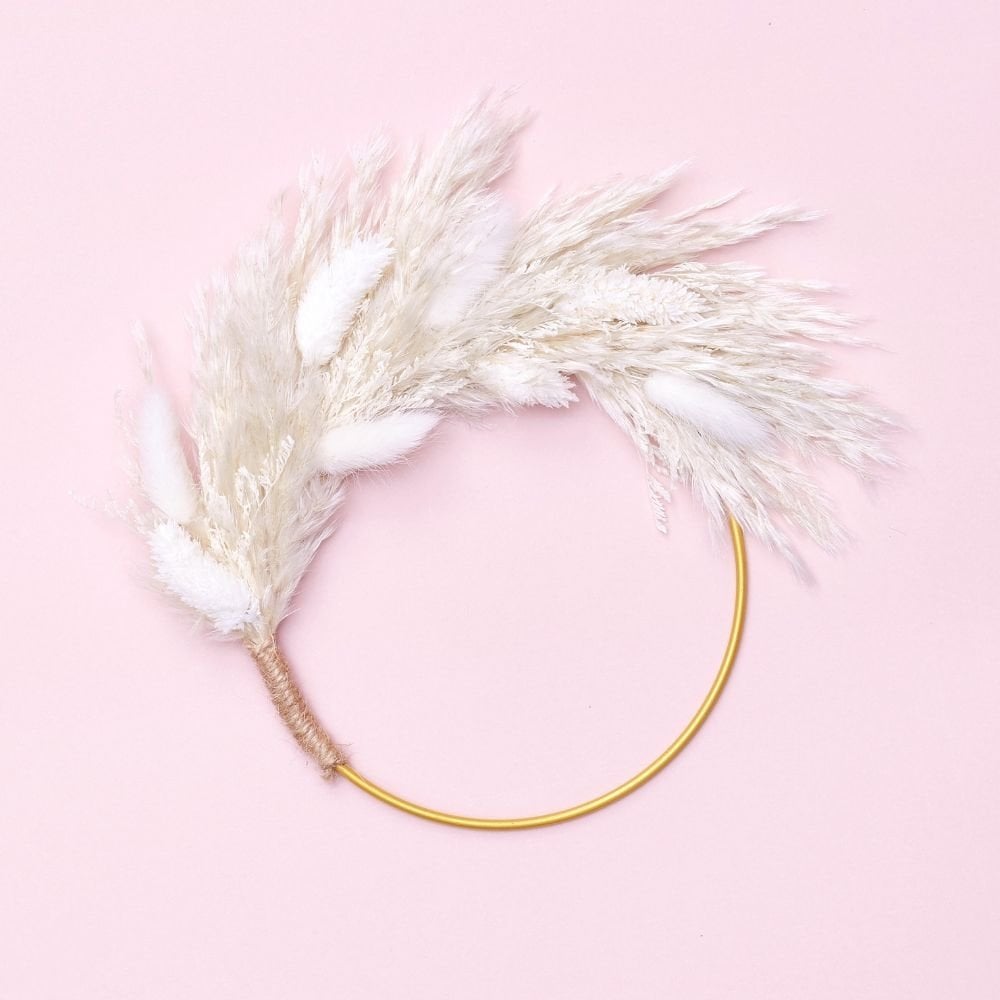 White Dried Flower Ring 14cm (Without Stem)