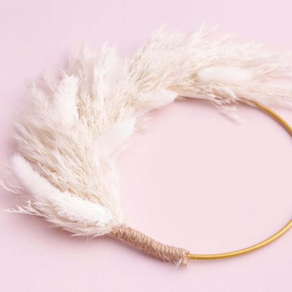 White Dried Flower Ring 14cm (Without Stem)