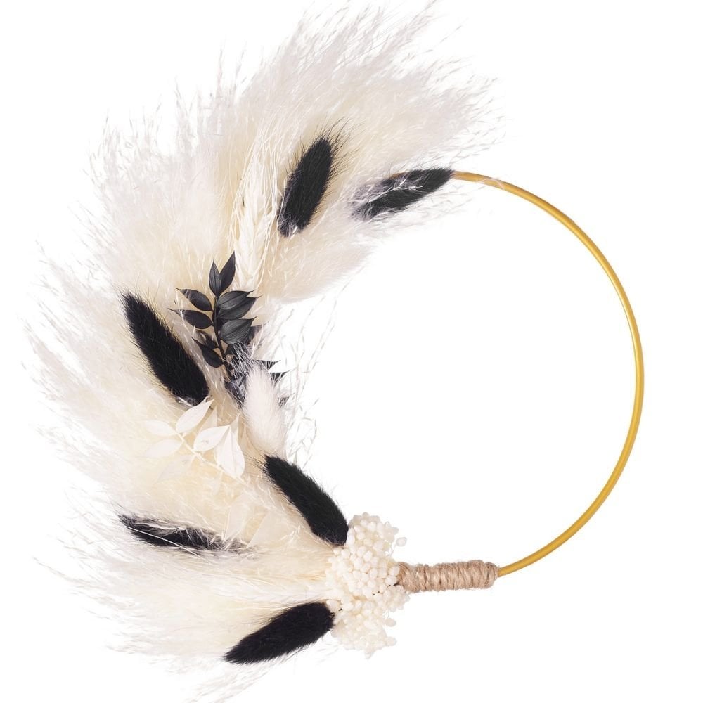 Black & White Dried Flower Ring 14cm (Without Stem)