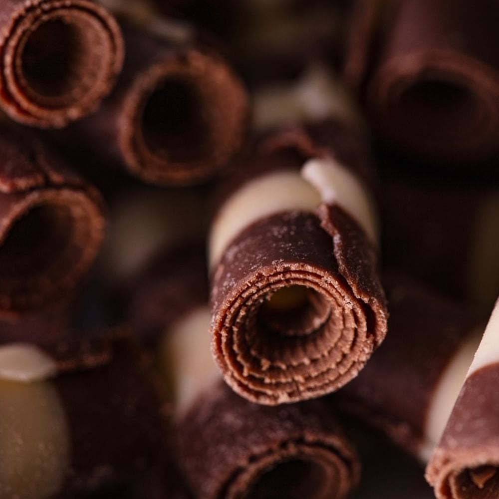 Striped Mini Chocolate Curls 100g