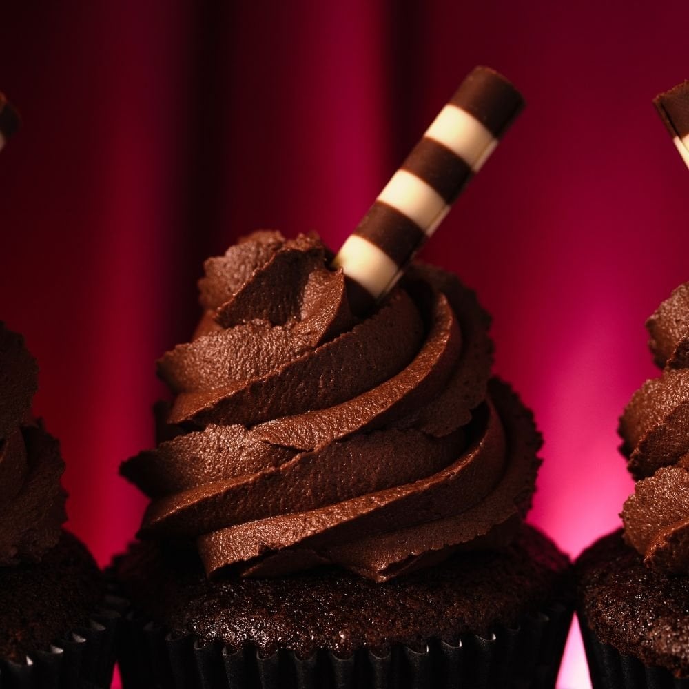 Striped Mini Chocolate Curls 100g