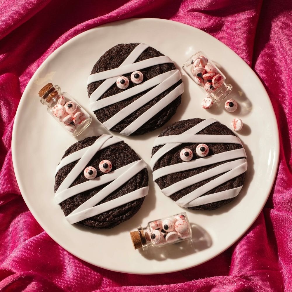 Bloody Eyes Halloween Sprinkle Charms 25g