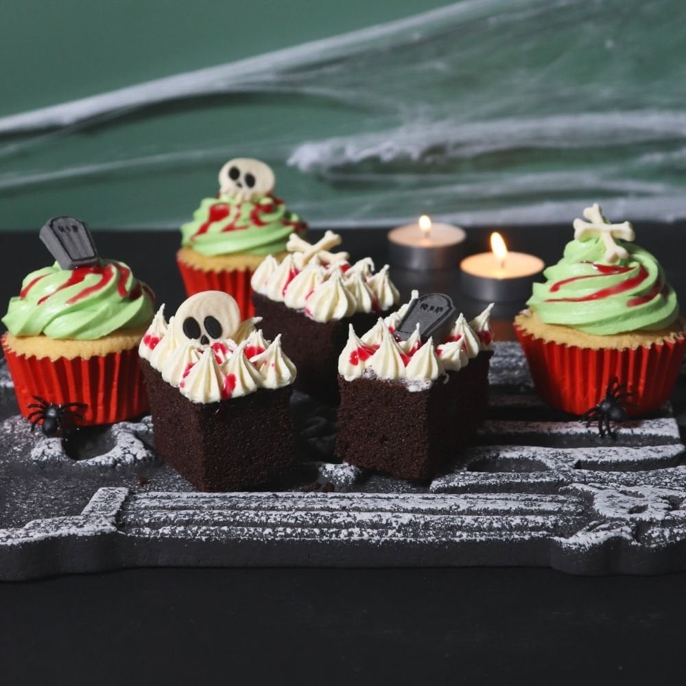 Grisly Graveyard Halloween Cupcake Decorating Kit