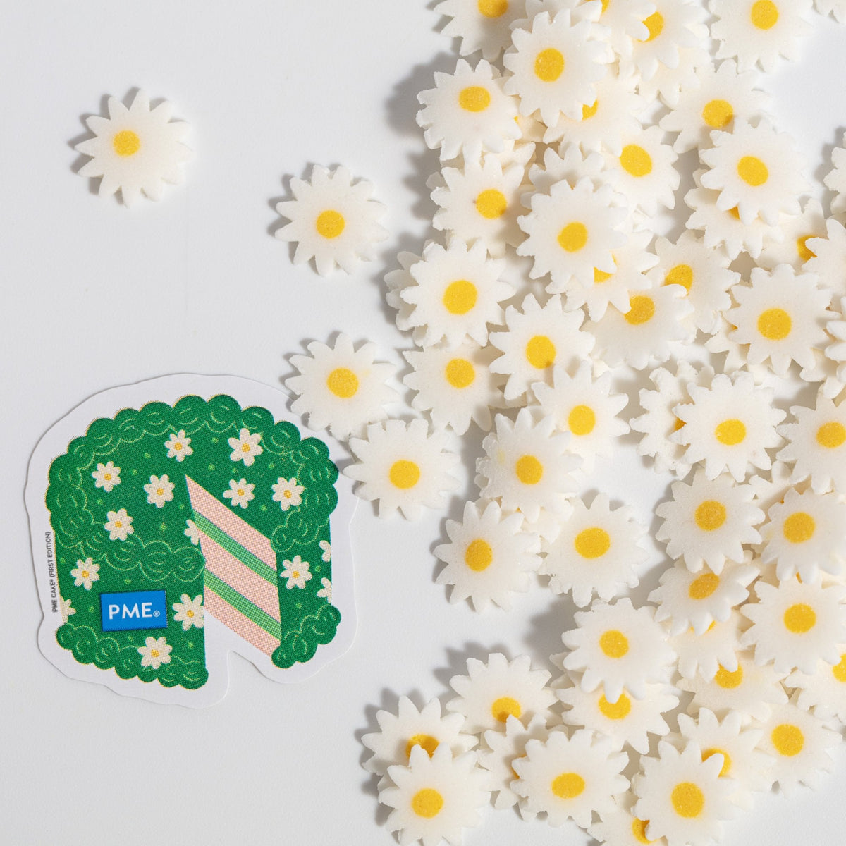 White Daisies Sprinkle Charms 25g