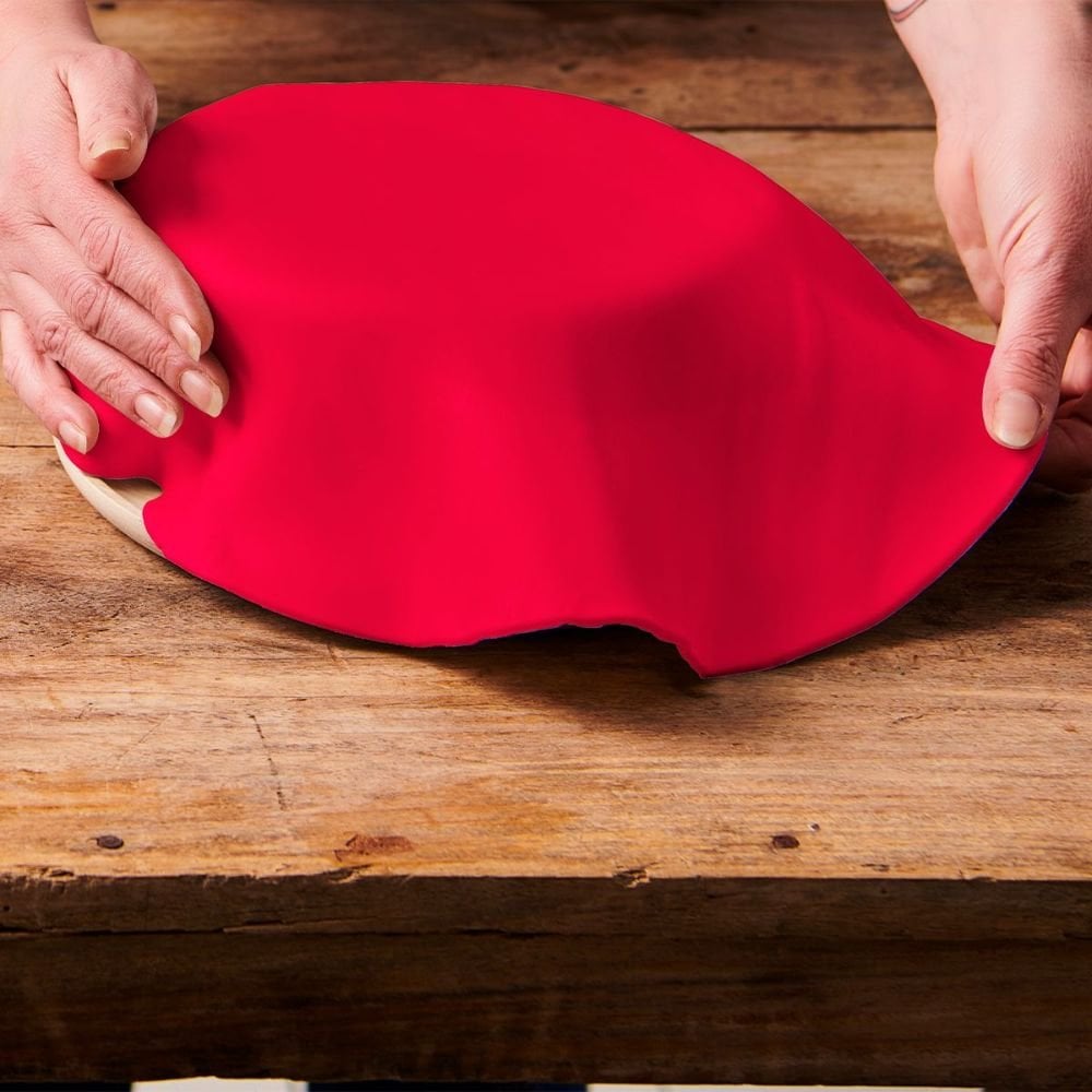 Fire Red Ready Rolled Sugarpaste Disc