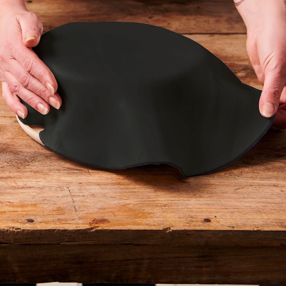Raven Black Ready Rolled Sugarpaste Disc