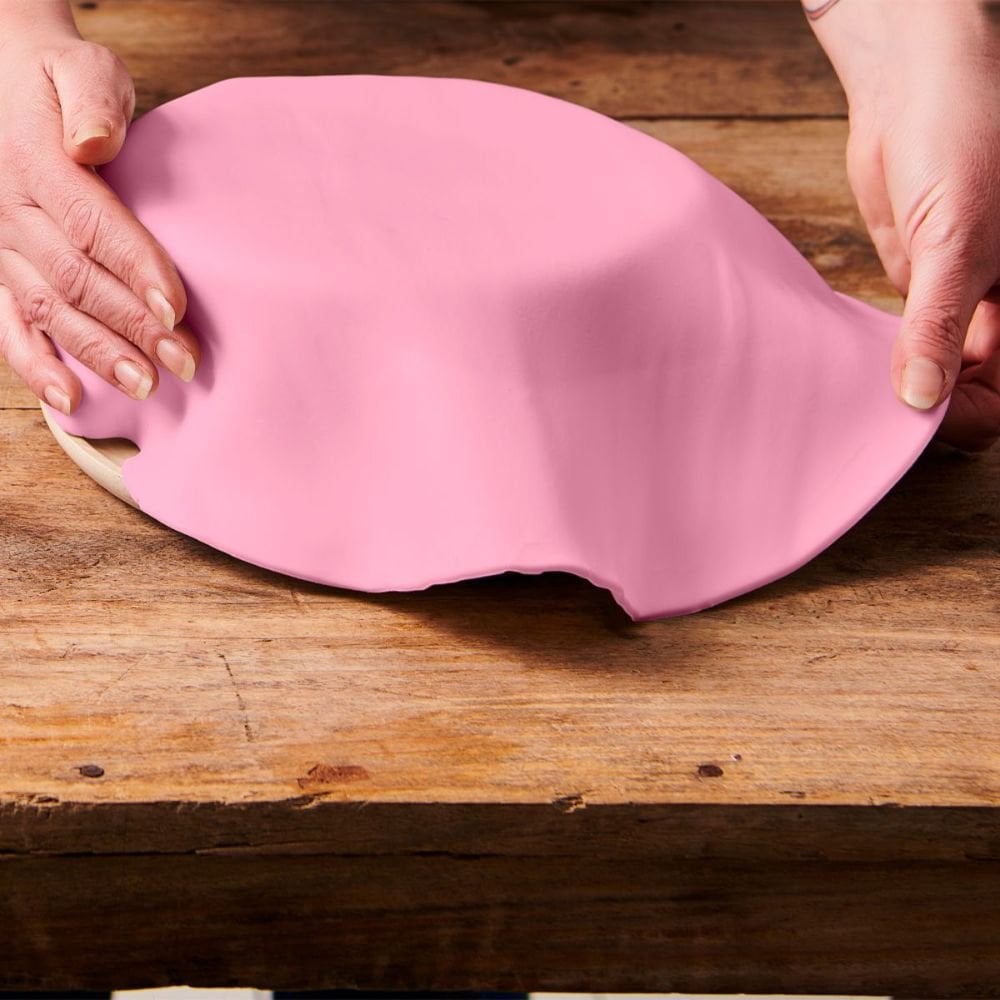 Sweet Pink Ready Rolled Sugarpaste Disc